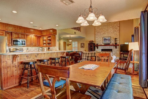 Blue Diamond Retreat Home image 14