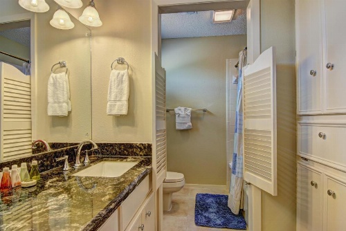 Blue Diamond Retreat Home image 19