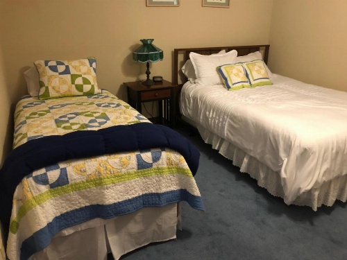 Blue Diamond Retreat Home image 25