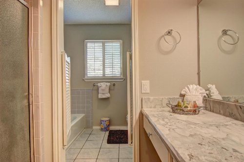 Blue Diamond Retreat Home image 6