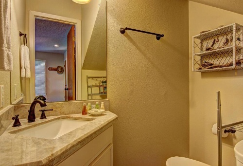 Blue Diamond Retreat Home image 8